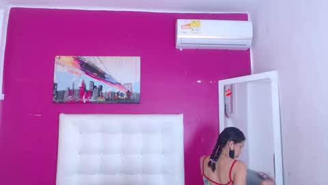 Snapshot of nextdoor_fantasy chatting on 02.04.26 nextdoor_fantasy online show from 02.04.26