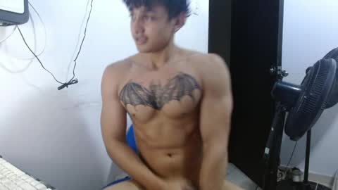 Snapshot of ney_quiroz chatting on 04.25.26 ney hotman online show from 04.25.26