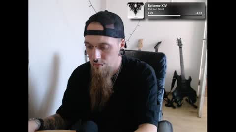 Snapshot of nezvers chatting on 07.10.26 YouPick online show from 07.10.26