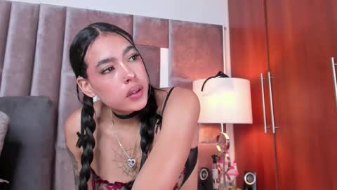 Nia online show from 03.31.26