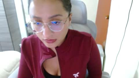Snapshot of nia_cop chatting on 12.04.25 Dani online show from 12.04.25