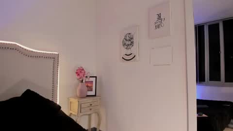 Snapshot of nia_malkova chatting on 05.05.26 Nia Malkova online show from 05.05.26
