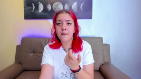 Estefani  online show from 01.13.25