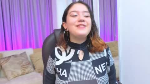 Snapshot of nia_stark chatting on 04.11.26 Estefani online show from 04.11.26