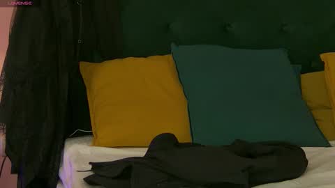 Nia MILF GRANNY MATURE online show from 09.14.25