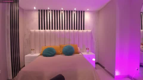 Call me Nia  online show from 03.11.25