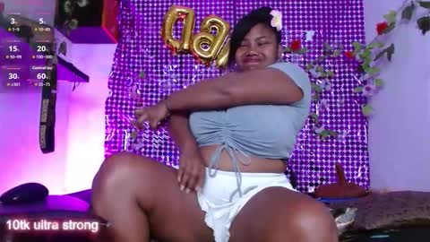 Snapshot of niawk_ chatting on 01.07.26 Niawk online show from 01.07.26