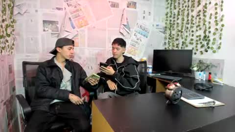Snapshot of nice_boys11 chatting on 06.20.26 nice_boys11 online show from 06.20.26