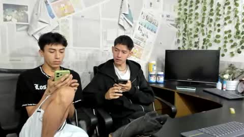 Snapshot of nice_boys11 chatting on 06.23.26 nice_boys11 online show from 06.23.26