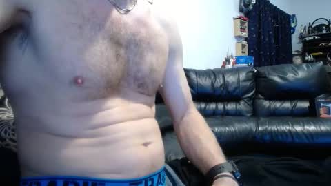 Snapshot of niceasscammo69 chatting on 10.12.25 niceasscammo69 online show from 10.12.25
