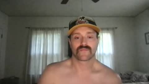Snapshot of nicebuttniceguy chatting on 04.22.26 NiceButtNiceGuy online show from 04.22.26