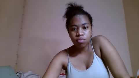 Snapshot of nicelly01 chatting on 05.09.26 nicelly01 online show from 05.09.26
