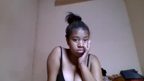 Snapshot of nicelly01 chatting on 05.14.26 nicelly01 online show from 05.14.26