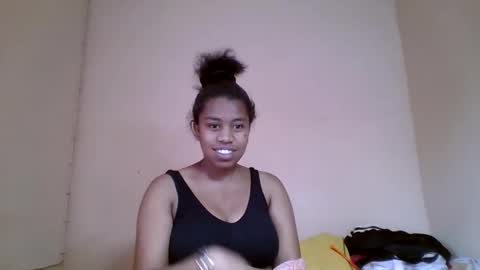 Snapshot of nicelly01 chatting on 05.16.26 nicelly01 online show from 05.16.26