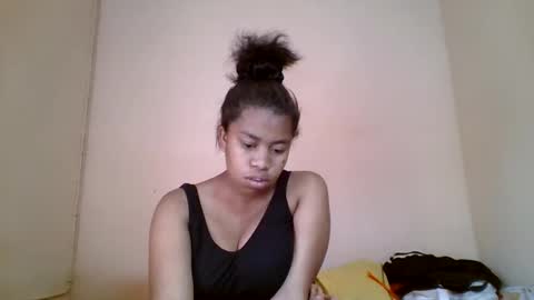 Snapshot of nicelly01 chatting on 05.16.26 nicelly01 online show from 05.16.26