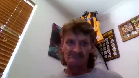 Snapshot of niceozziecockxxx chatting on 01.19.25 Sexiishaine online show from 01.19.25