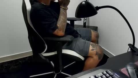 Camila And Steeven online show from 11.01.25