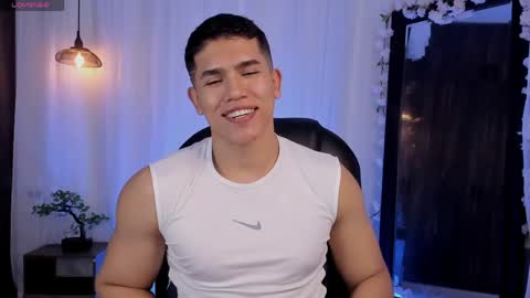 Snapshot of nick_fenix chatting on 04.28.26 nick fenix online show from 04.28.26