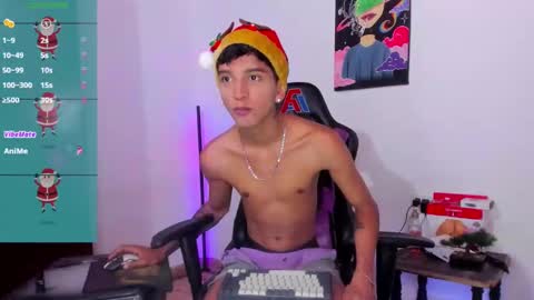 Snapshot of nick_greey chatting on 12.23.24 Frank online show from 12.23.24