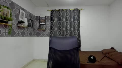 Snapshot of nick_nova chatting on 11.29.25 nick_nova online show from 11.29.25