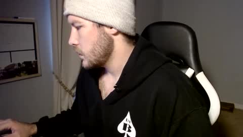 Cakedcouple  OF - Yourtattedcutie  qurlynfit online show from 12.26.24