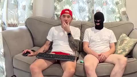 Snapshot of nickboiixx chatting on 09.20.25 Nickboiix UK online show from 09.20.25