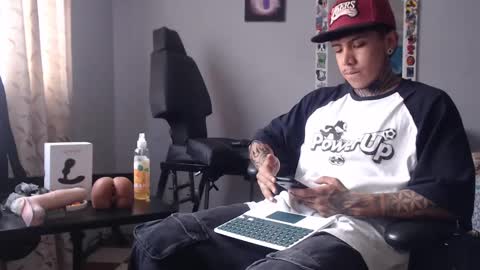 Nickhot0609 online show from 01.12.25