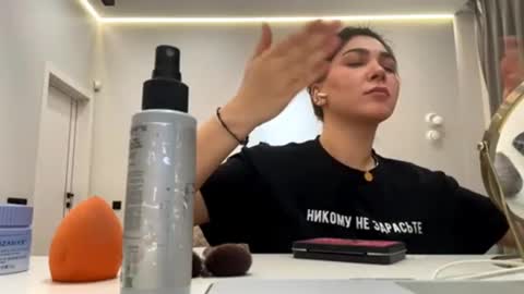 Snapshot of nickivizard chatting on 03.13.26 Anna online show from 03.13.26