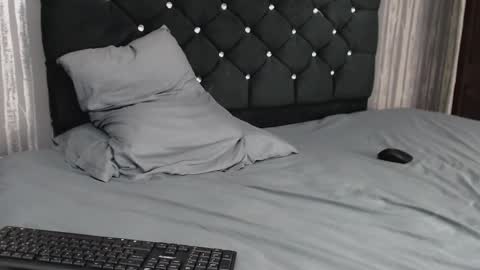 nickk_parkerr online show from 02.20.25