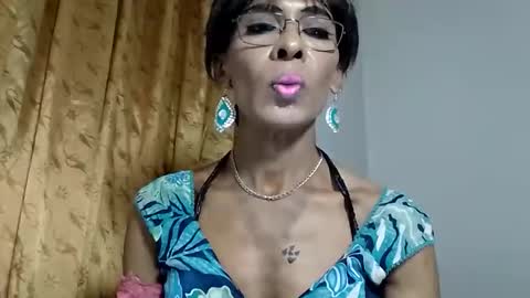 softnickla online show from 10.31.25