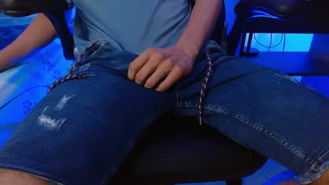 Nickolas Muoz online show from 12.29.24