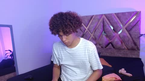 Nickolas Muoz online show from 02.02.25