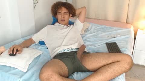 Nickolas Muoz online show from 02.04.25
