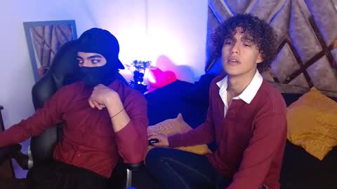 Nickolas Muoz online show from 02.22.25