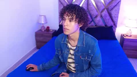 Nickolas Muoz online show from 09.12.25