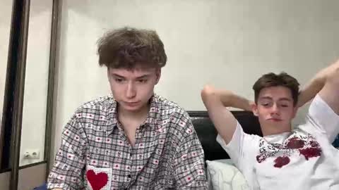 Snapshot of nickoxide chatting on 10.25.25 nickoxide online show from 10.25.25