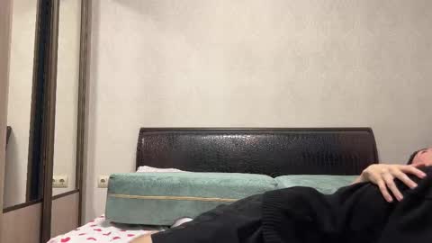 Snapshot of nickoxide chatting on 11.02.25 nickoxide online show from 11.02.25