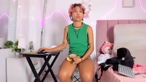 Snapshot of nicky_teem chatting on 06.17.26 nicky_teem online show from 06.17.26