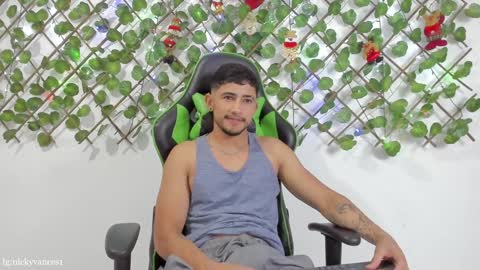 Snapshot of nicky_vance chatting on 12.06.24 nicky online show from 12.06.24