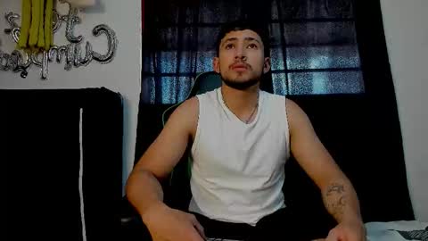 Snapshot of nicky_vance chatting on 11.17.25 nicky online show from 11.17.25