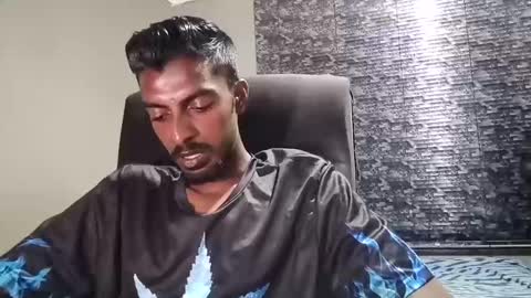 Snapshot of nickyle63 chatting on 03.04.25 james online show from 03.04.25