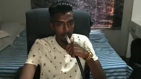 Snapshot of nickyle63 chatting on 11.17.25 james online show from 11.17.25