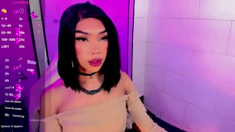Snapshot of nickynoa chatting on 04.18.26 Nicky online show from 04.18.26
