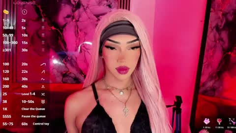 Snapshot of nickynoa chatting on 07.15.26 Nicky online show from 07.15.26