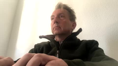 Snapshot of nico181969 chatting on 04.10.26 Nico online show from 04.10.26