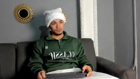 nico_blaze7 online show from 12.02.25