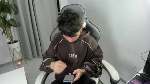 Nico  online show from 04.18.26