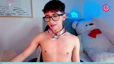 Snapshot of nico_prince chatting on 04.01.26 nico online show from 04.01.26