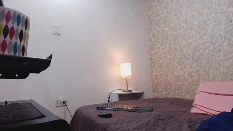 Nicol online show from 09.09.25