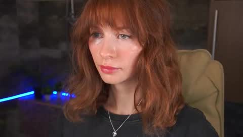 Snapshot of nicol_moonn chatting on 11.23.25 Nicol Moonn online show from 11.23.25